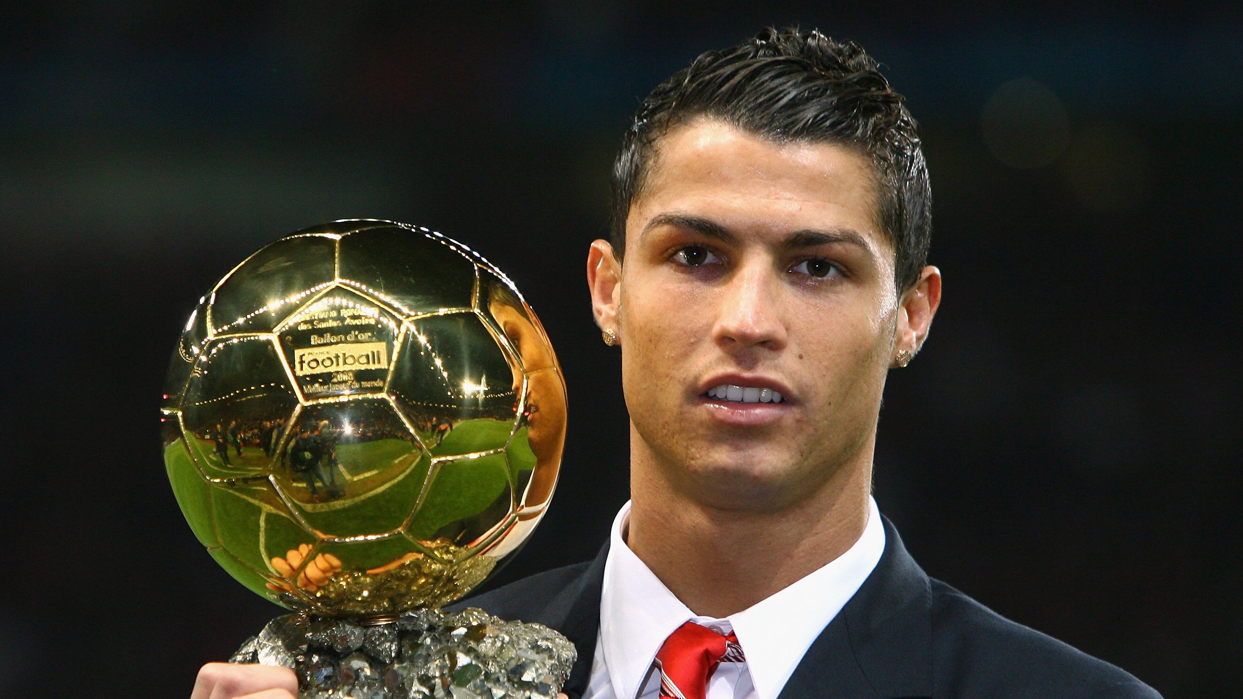 华沙铁幕下的太极旗,当独狼波尔用一次扛旗,撕碎韩国队的集体神话